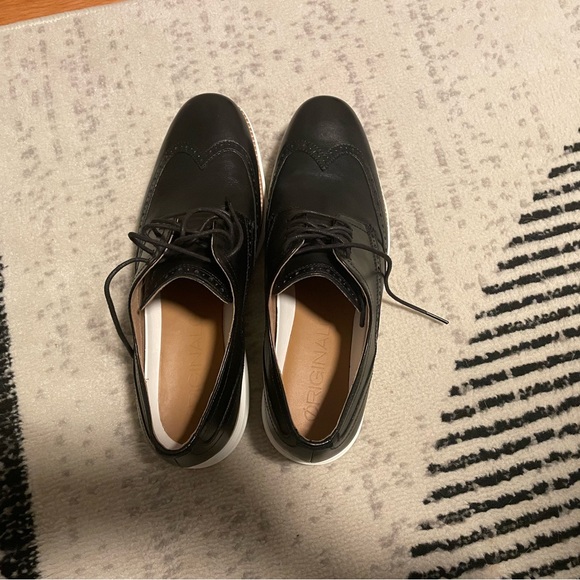 Brand new, never worn Cole Haan original grand shwng black and white mens shoe - Picture 2 of 7